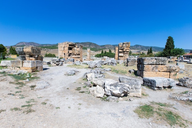 Ruinas de la antigua ciudad de Hierápolis North Roman Gate Pamukkale Denizli Turquía