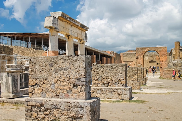 Ruinas de la antigua ciudad italiana de Pompeya