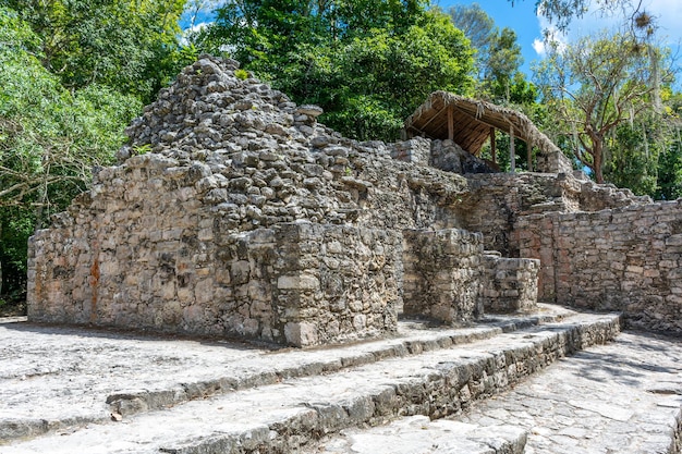 Ruinas de la antigua ciudad maya de Coba en la península de Yucatán en México