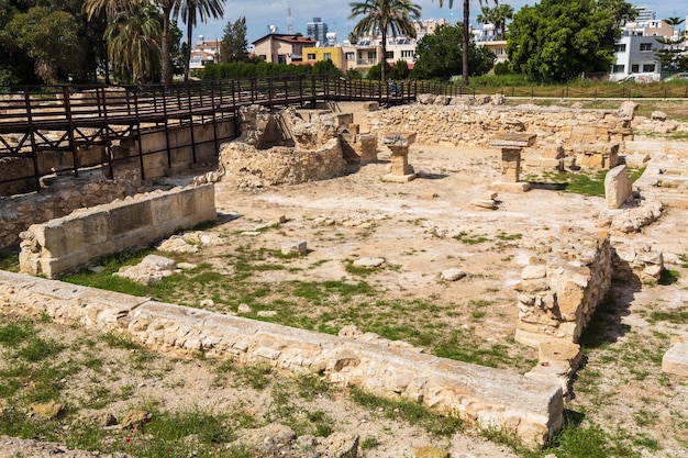 Foto ruinas de una antigua ciudad-reino de kition citium en la costa sur de chipre en larnaca