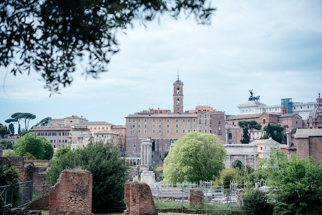 Foto ruinas antiguas de palatino y foro en roma roma monumentos arqueológicos