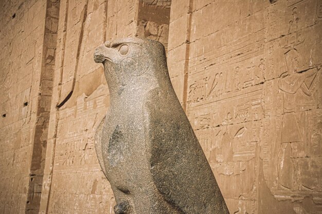 Las ruinas del antiguo templo de Horus en Edfu Egipto