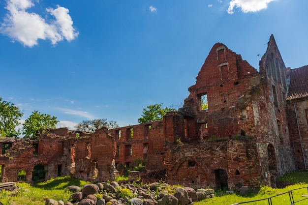 Ruinas del castillo de insterburg en chernyakhovsk rusia