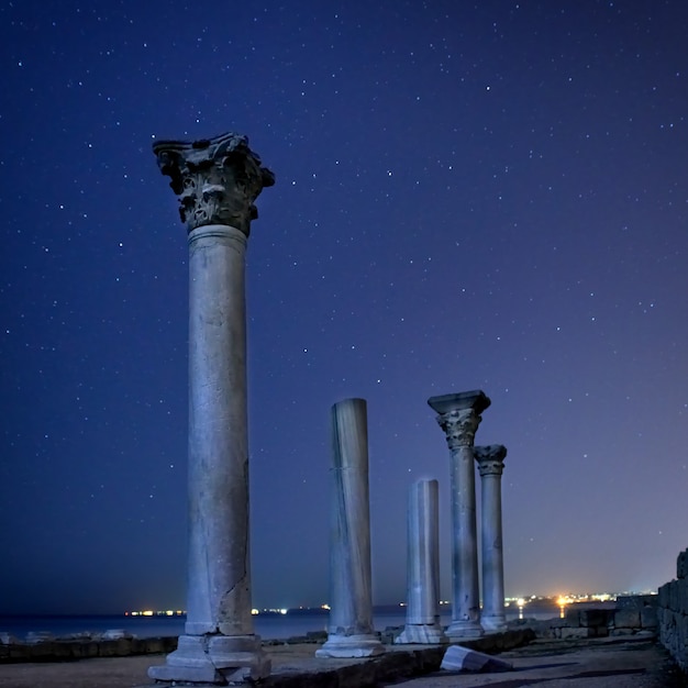 Todo 18+ Foto ciudad en ruinas de noche Cena hermosa