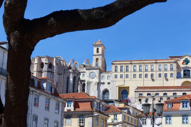 Foto las ruinas del convento de nuestra señora del monte carme en lisboa, portugal