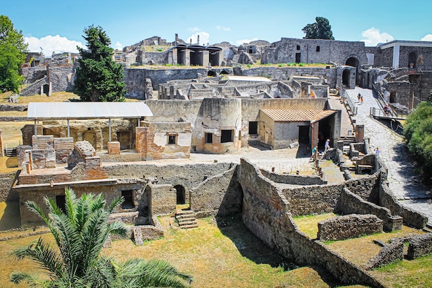 Ruínas da antiga cidade italiana de Pompeia