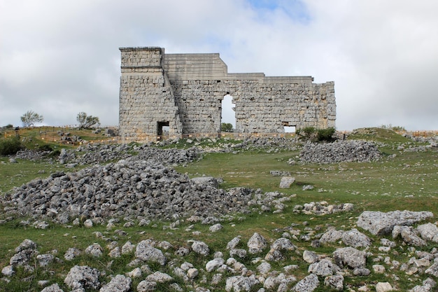 Ruínas de Acinipo localizadas perto da cidade de Ronda (Málaga, Espanha)