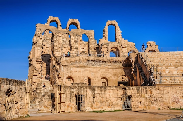 Ruínas do maior coliseu do norte da África El JemTunisia UNESCO