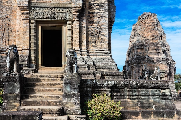 Ruínas do templo East Mebon em Angkor Camboja