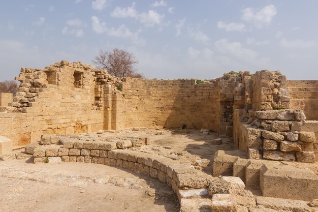 Ruinas de edificios en Cesarea. Israel