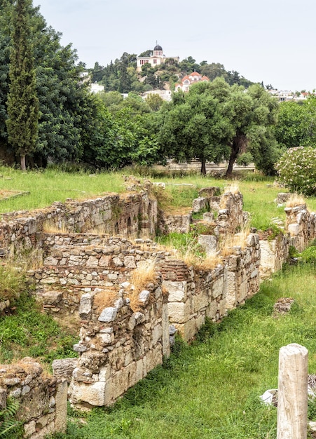 Ruinas griegas antiguas en el viejo Ágora Atenas Grecia