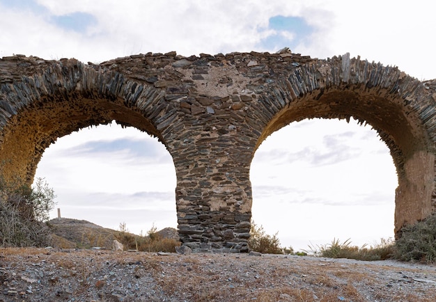 Ruinas de una mina de hierro en Almería