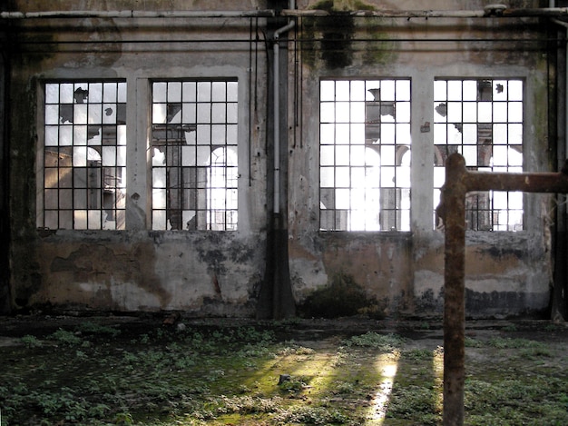 Ruinas de OGR (Officine Grandi Riparazioni) taller de reparación de trenes en