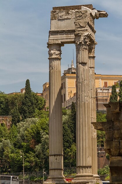 Ruinas del Teatro di Marcello en Roma, Italia