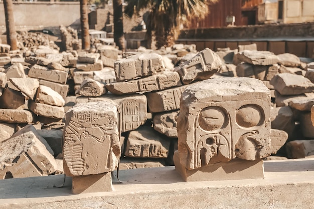 Ruinas del templo egipcio de Karnak el museo al aire libre más grande de Luxor