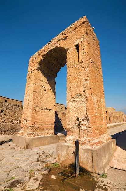 Ruinen der alten römischen Stadt von Pompeji, das durch Vulkan, der Vesuv zerstört wurde