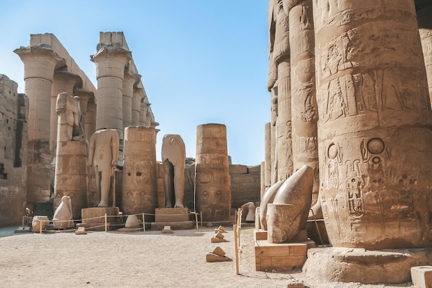 Ruinen des ägyptischen Karnak-Tempels das größte Freilichtmuseum in Luxor