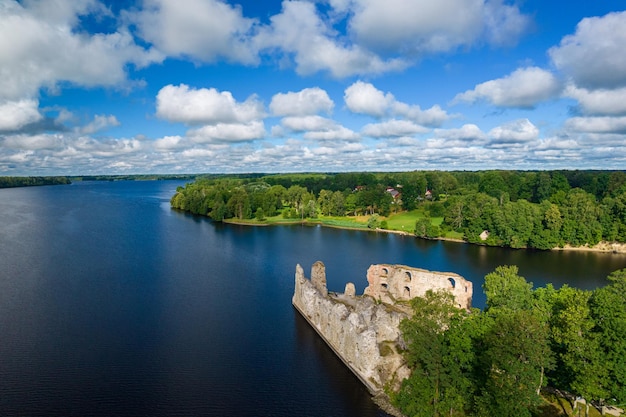 Ruinen des Schlosses Koknese in Lettland