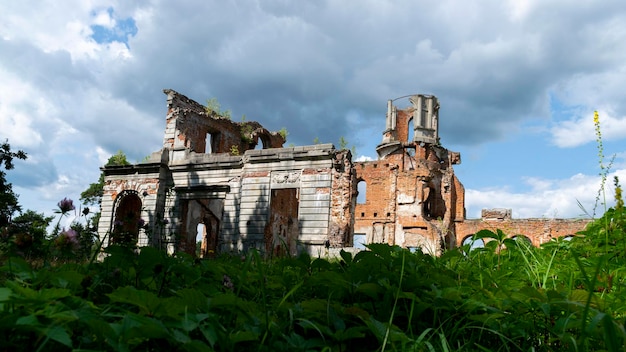 Ruinen Einer Alten Burg Tereshchenko Grod In Zhitomir, Ukraine