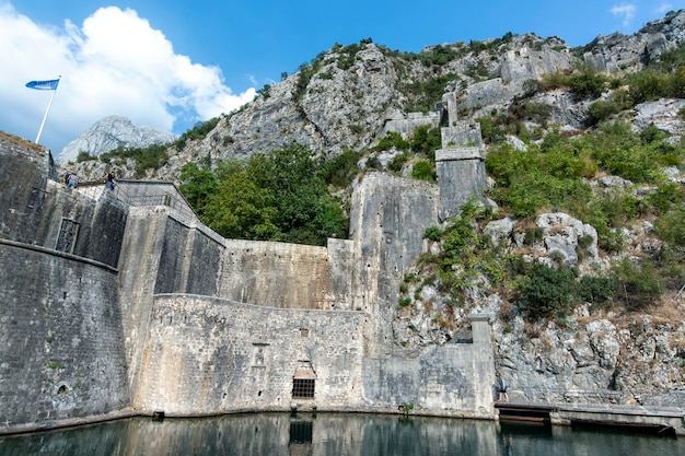 Rund um die alte Festung von Kotor. Montenegro.