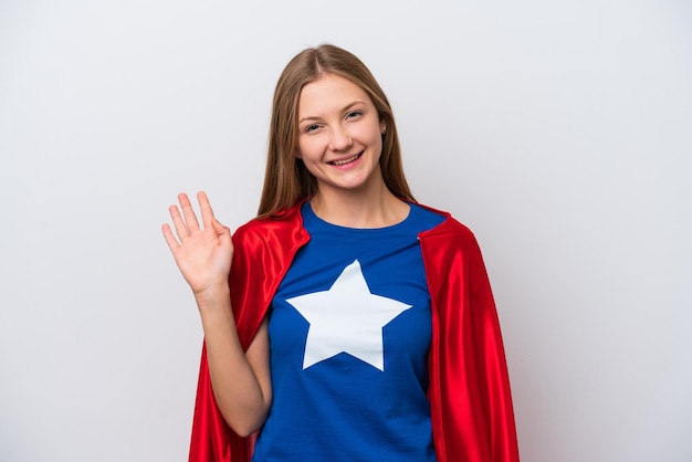 Russische Frau des Superhelden lokalisiert auf weißem Hintergrund, der mit der Hand mit glücklichem Ausdruck salutiert