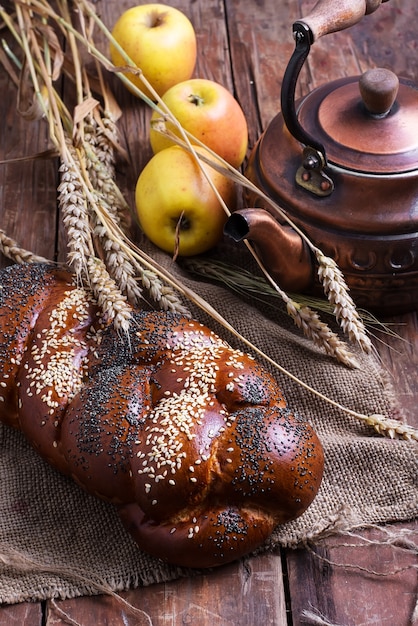 Rustikales Gebäck und Tee