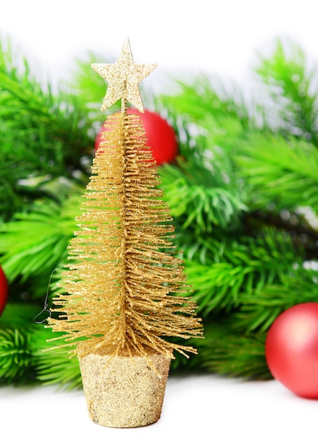 Árvore de Natal decorativa, galho de árvore do abeto, isolado no branco
