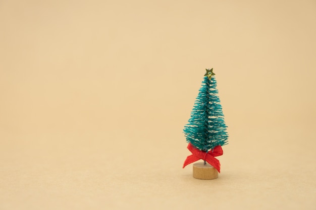 Árvore de Natal em miniatura Comemore o Natal em 25 de dezembro todos os anos.