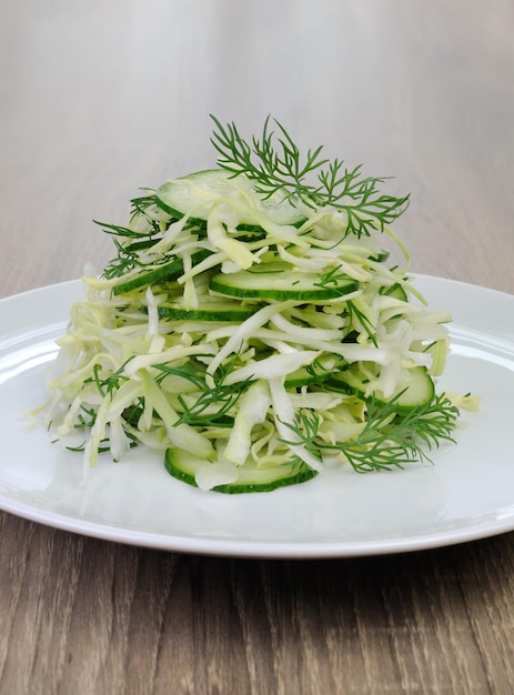 Sabbage salada com pepino