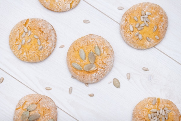 Saborosos biscoitos de abóbora ou biscoitos com sementes