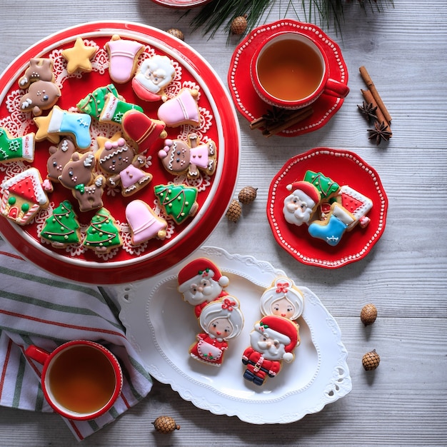 Saborosos Biscoitos De Açúcar De Natal Decorados Caseiros