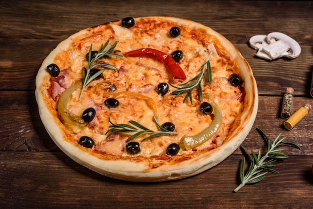 Sabrosa pizza caliente, receta tradicional italiana