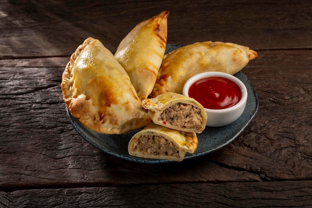 Foto sabrosas empanadas de carne picante empanadas argentinas