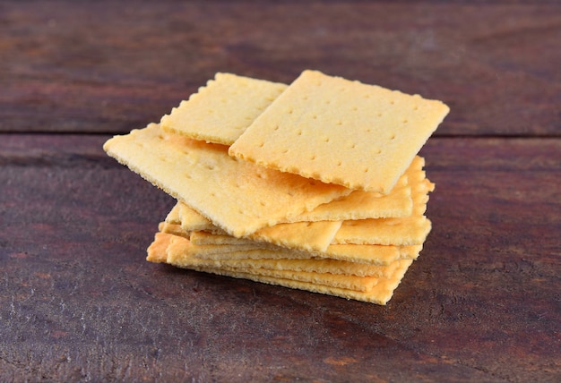 Sabrosas galletas en madera