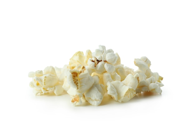 Sabrosas palomitas de maíz aisladas sobre fondo blanco, comida de cine.