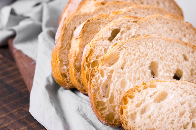 Foto sabrosas rebanadas de pan blanco