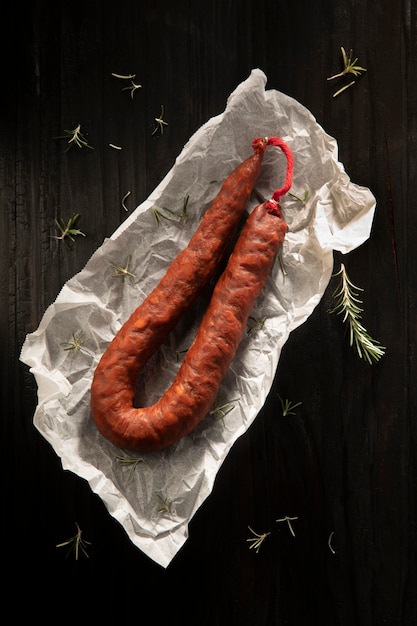 Foto sabroso arreglo tradicional de chorizo