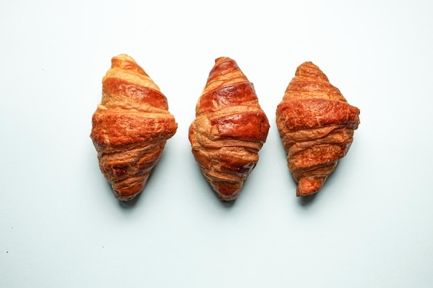 sabroso croissant para el desayuno, comida francesa