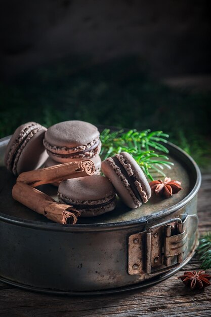 Sabrosos macarrones para Navidad con canela y abeto