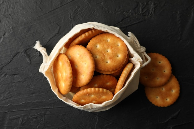 Saco de algodão com biscoitos cracker