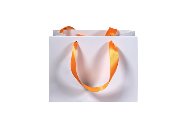 Saco de papel artesanal reciclável para compras, presentes e comida para levar em fundo branco Mais ecológico do que os sacos de plástico de uso único