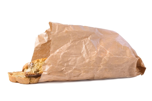 Saco de papel com comida em um fundo isolado