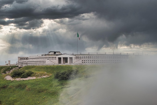 Sacrari oe osario del Monte Grappa en Itala