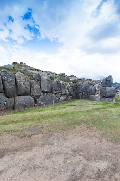 Sacsayhuaman: Archäologische Stätte der Inkas in Cusco, Peru