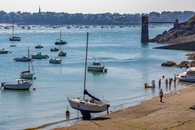 Saint Malo en la costa norte de Bretaña Francia