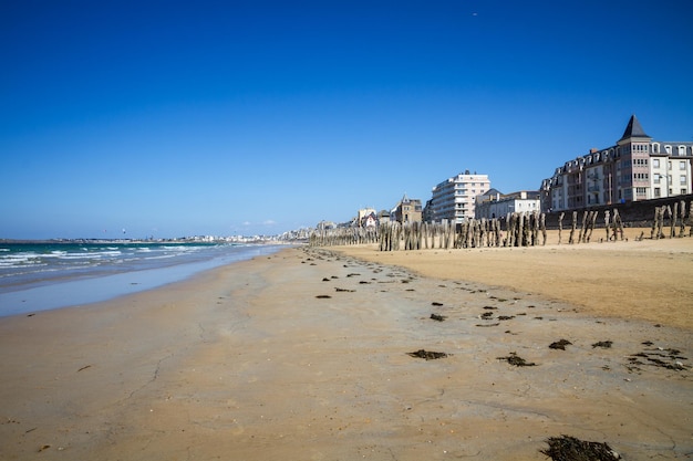 Saint-Malo playa y ciudad Bretaña Francia