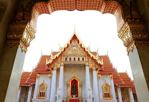 Sala de Ordenação do Templo Wat Benchamabophit em Bangkok Tailândia