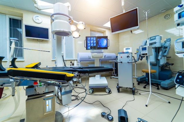 Sala de emergencia médica moderna Sala de cirugía de atención médica en el hospital