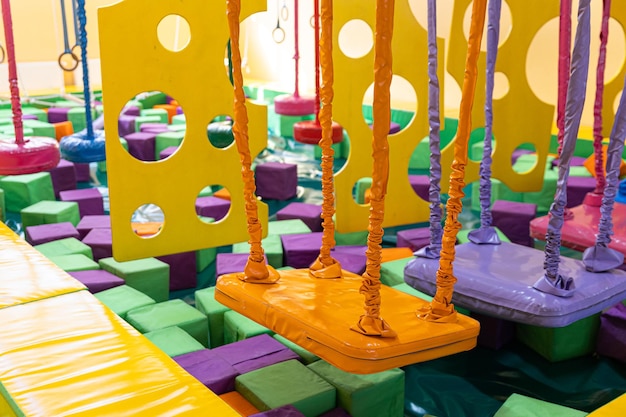 Sala de juegos infantil para niños de todas las edades.