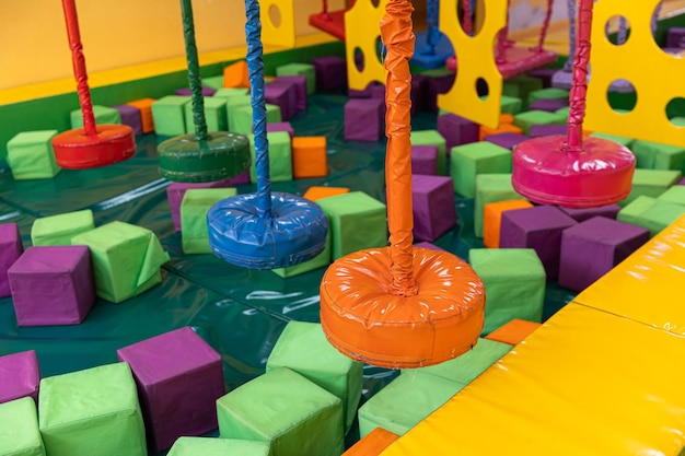 Sala de juegos infantil para niños de todas las edades.